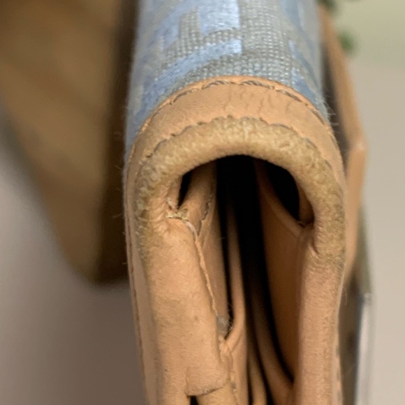 Fendi Zucchino FF Logo Canvas and Leather Wallet - Authentic and GUC - Picture 15 of 16